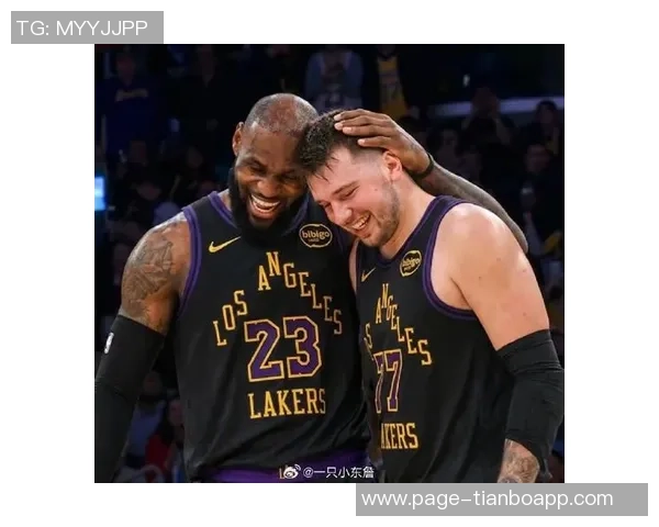 詹姆斯分享与东契奇里夫斯配合心得期待弱侧接球机会